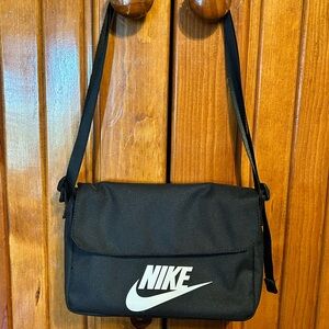 Nike Black Messenger Bag